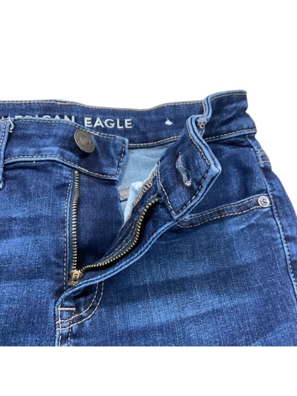 American Eagle Outfitters Hi-Rise Shortie Raw Hem 5 pocket Jean Shorts size 0 - Picture 7 of 10